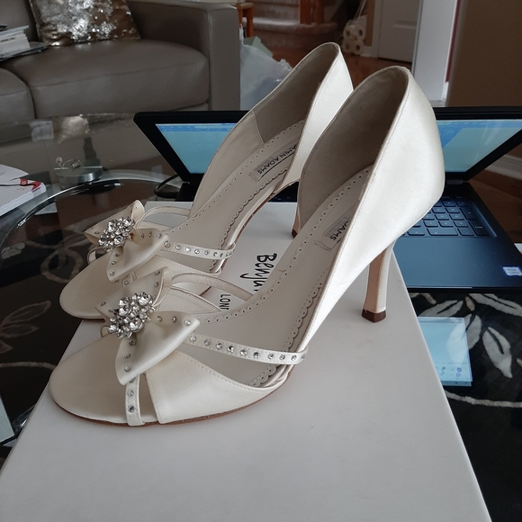 Ladies shoes - Picture 2 of 8